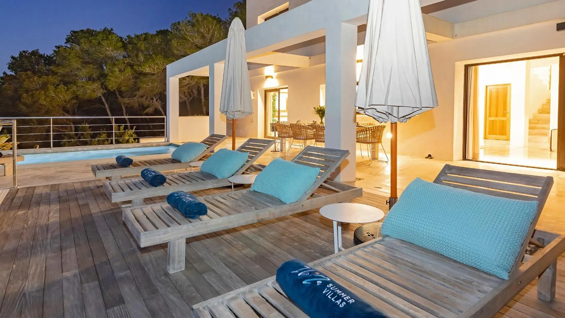 Villa In Cala Salada Sleeps 14 Сан-Антонио-Абад