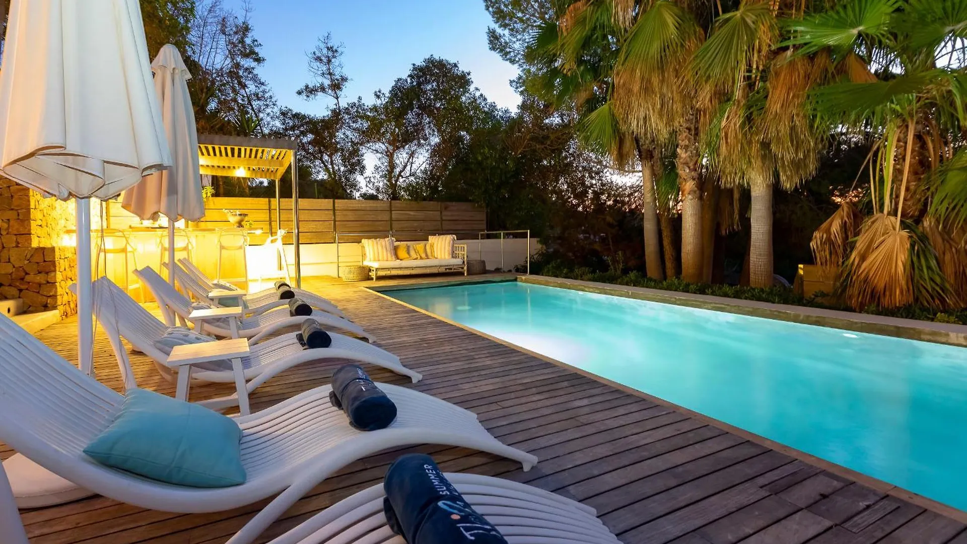 Villa In Cala Salada Sleeps 14 Сан-Антонио-Абад 0*,  Испания