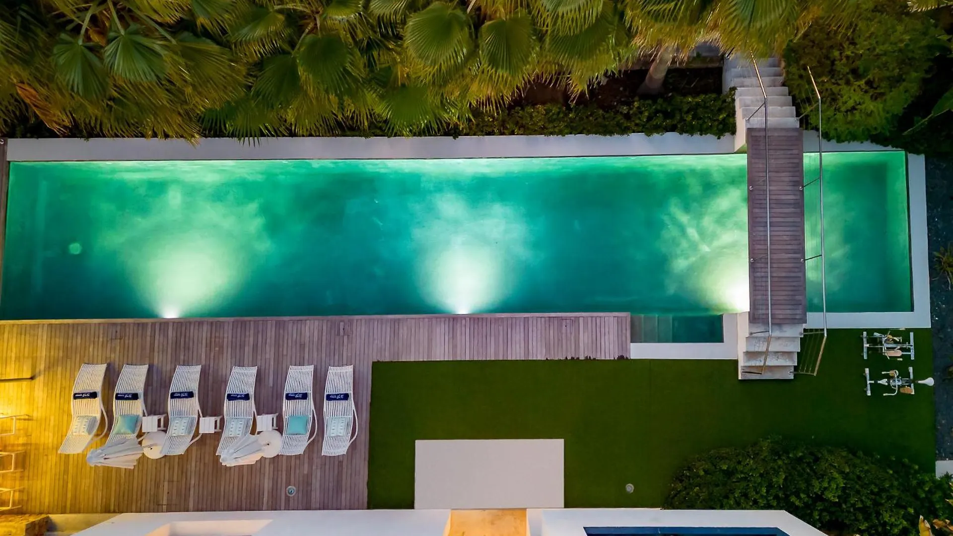 Villa In Cala Salada Sleeps 14 Сан-Антонио-Абад